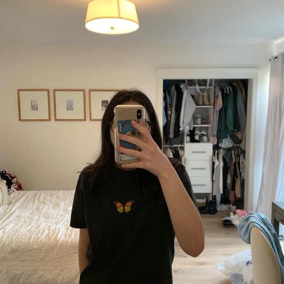 Brandy Melville Black Butterfly Top - Picture 4 of 5